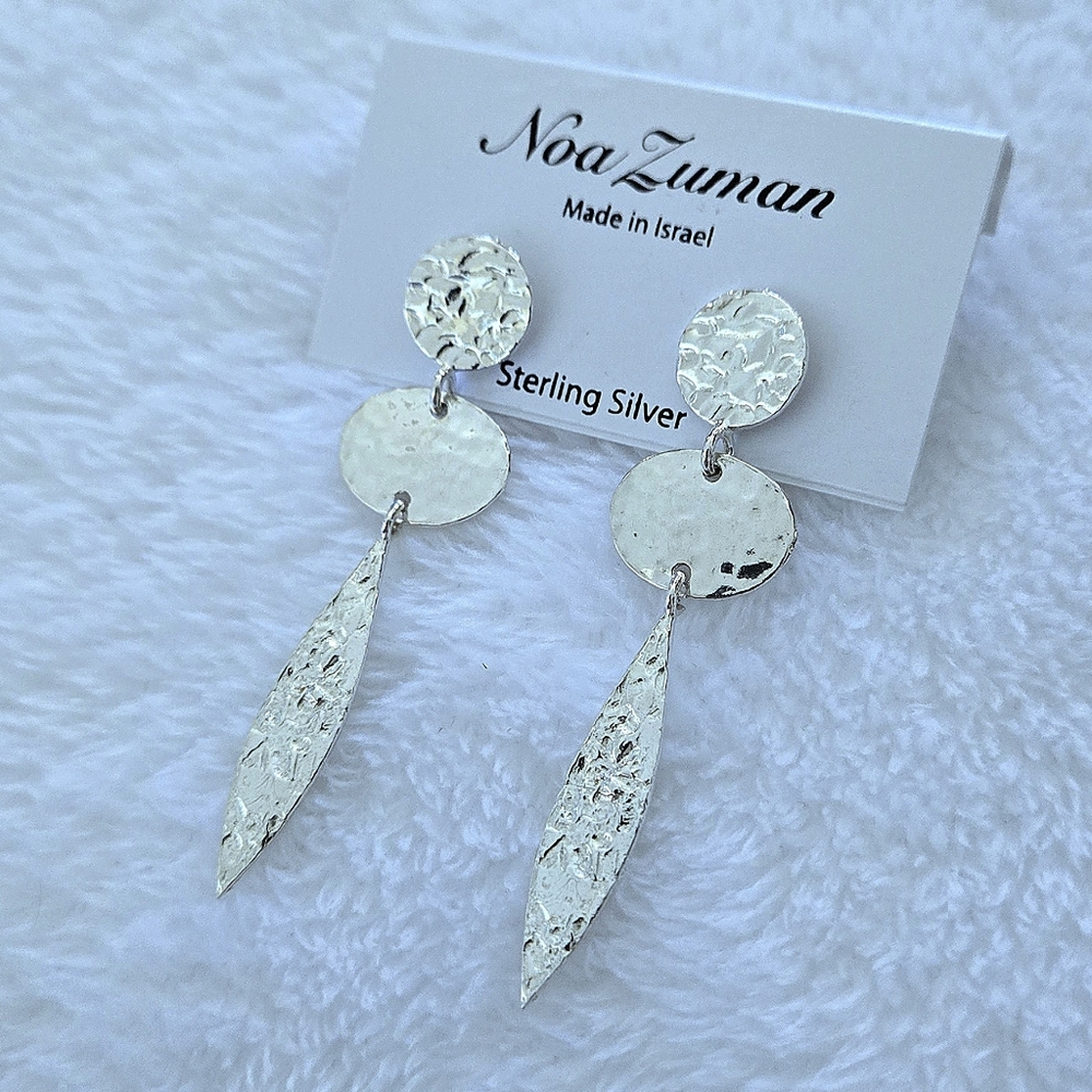 Noa Zuman Silver🤍 Hammered🔨 Geometric📐 Dangle Earrings - Picture 9 of 15